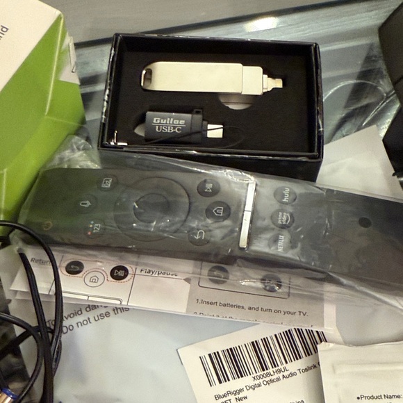 Tech Bundle Wireless Mouse Remote Watch Charger USB Flash Drive Accessories - Picture 6 of 10